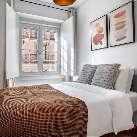 Private Bedrooms In The Heart Of ลิสบอน ภายนอก รูปภาพ